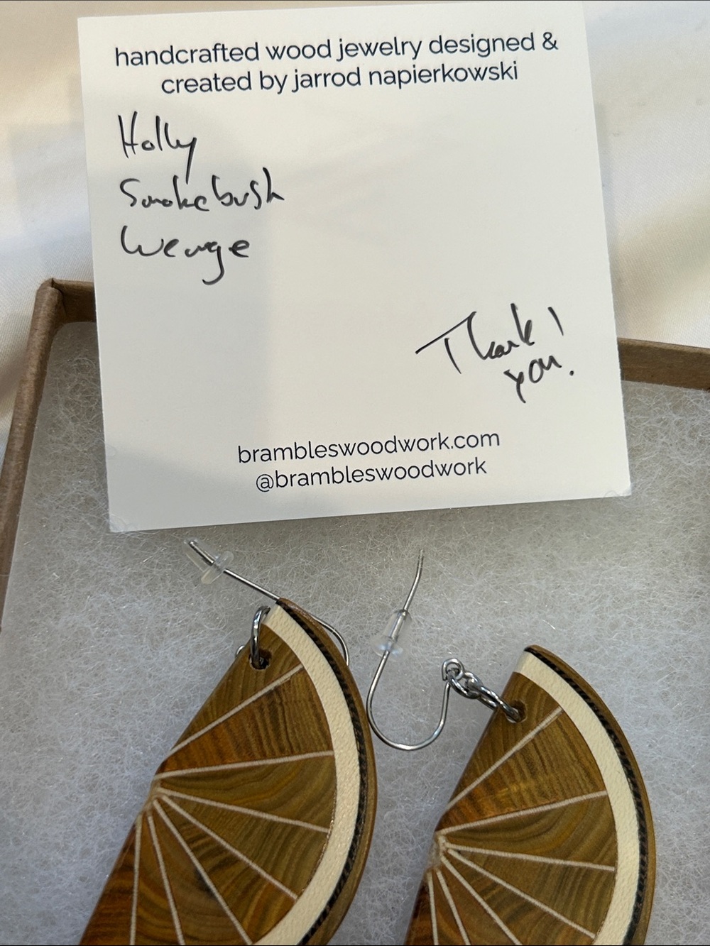 BRAMBLES WOODWORK Handcrafted Wood Lemon Slice Earrings NWT - Picture 2 of 3